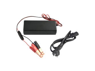 Nabíječka 12V LiFePO4 akumulátorů 5A MOTOMA