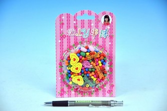 Korálky dřevo s doplňky na kartě