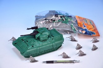 Tank 18cm s vojáky 8ks v sáčku