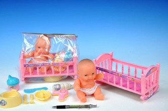 Miminko plast v kolébce s doplňky v sáčku od 18 měsíců