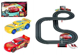 Autodráha Carrera First Auta 3/Cars 3,5m plast na baterie v krabici 50x30x8cm