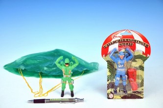 Parašutista voják plast 11cm s padákem, na kartě - 1 kus