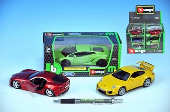 Auto Bburago Street Fire kov 1:32 asst 14 druhů v krabici 17x7x7cm 18ks v boxu