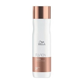 Wella Professionals Intenzivně regenerační šampon na poškozené vlasy Fusion (Intense Repair Shampoo) Intenzivně regenerační šampon na poškozené vlasy Fusion (Intense Repair Shampoo) - Objem 1000 ml woman