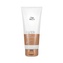 Wella Professionals Regenerační kondicionér na poškozené vlasy Fusion (Intense Repair Conditioner) Regenerační kondicionér na poškozené vlasy Fusion (Intense Repair Conditioner) - Objem 200 ml woman