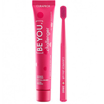 Curaprox Červený set péče o zuby Be You Challenger woman