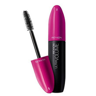 Revlon Řasenka pro šokující objem řas (Ultra Volume Mascara) 8,5 ml Odstín 002 Blackened Brown woman
