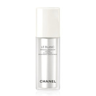 Chanel Rozjasňující pleťové sérum proti pigmentovým skvrnám Le Blanc (Illuminating Brightening Concentrate) 30 ml woman