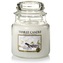Yankee Candle Aromatická svíčka Classic malá Vanilla 104 g woman
