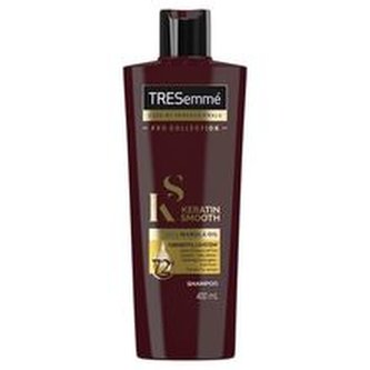 TRESemmé Šampon s keratinem pro hladké vlasy bez krepatění (Keratin Smooth Shampoo) 400 ml woman