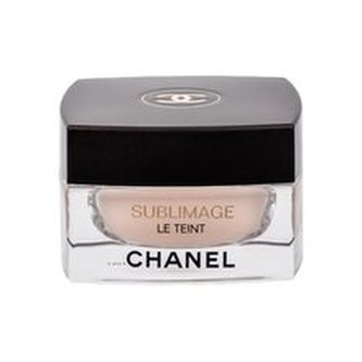 Chanel Rozjasňující krémový make-up Sublimage Le Teint (Ultimate Radiance Generating Cream Foundation) 30 g Rozjasňující krémový make-up Sublimage Le Teint (Ultimate Radiance Generating Cream Foundation) 30 g - Odstín 20 Beige woman