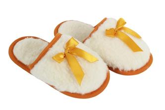 Australské meríno pantofle 520g/m2 - bílý beránek/oranžová stuha - velikost 37-38