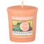 Yankee Candle Votivní svíčka Delicious guava 49g