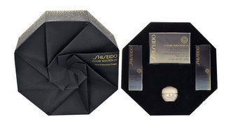 Shiseido Future Solution LX Eye Lip Contour Regenerating Cream 15 ml + Extra Rich Cleansing Foam 15 ml + Concentrated Balancing Softener 25 ml + Total Protective Cream 4,5 ml