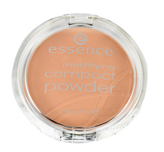 Essence Mattifying Compact Powder Pudr 12 g 02 Soft Beige pro ženy
