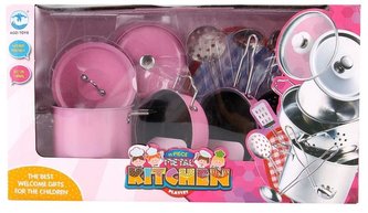 Zestaw garnków metalowych