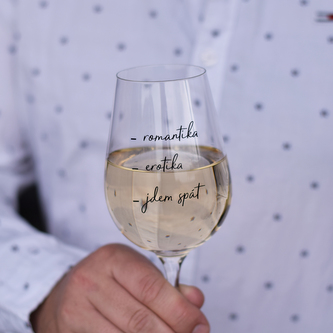 HOUSEDECOR Sklenice na víno - \"Romantika, erotika, jdem spát...
