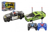 Auto RC 2ks policejní honička plast zelené 18cm na dálk. ovl. na bat. se světlem v krabici 36x22x12