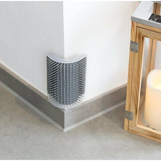 Masážní kartáč k upevnění na roh 8 x 13 cm šedý Masážní kartáč k upevnění na roh 8 x 13 cm šedý