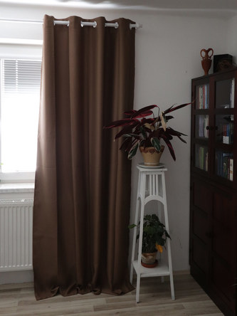 Zatemňovací závěs 245 x 140 cm, tmavě kávová