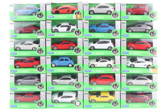 Auto 1:43 Welly MIX barba Auto 1:43 Welly MIX barba