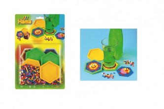 Zažehlovací korálky Hama MIDI barevné 900ks s podšálky na kartě 20x29,5x2cm