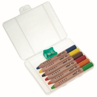 EDU3 First extra měkké kulaté pastelky ve dřevě, tuha 8 mm, PO6S 6 barev (žlutá, oranžová, červená, modrá, zelená, hnědá) + 1 ořezávátko v plastovém…