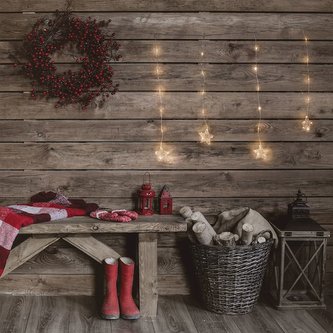 Dekorační světelný závěs se 4 řetízky a hvězdami 5 m -