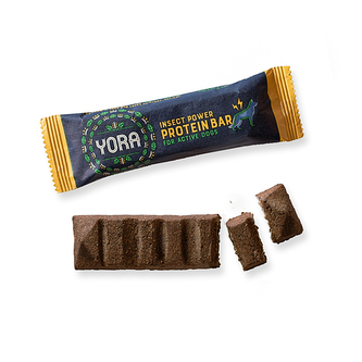 YORA Dog proteinová tyčinka z hmyzu 35g DMT 08/23