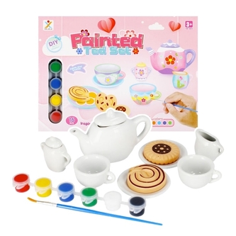 Malování hrnčířského kuchyňského nádobí Malování hrnčířského kuchyňského nádobí