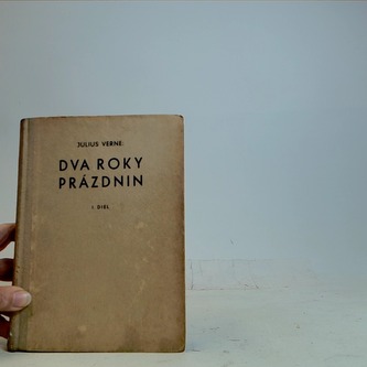 Dva roky prázdnin