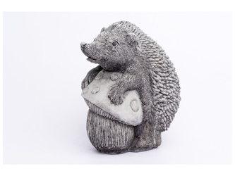 Zahradní betonová dekorace - Ježek s houbou