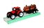 Traktor z drewnem