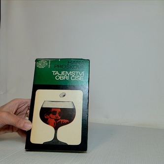 Tajemství obří číše