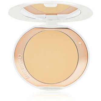 Charlotte Tilbury Rozjasňující pudr Airbrush Brightening Flawless Finish (Micro Powder) 3,4 g Odstín Tan - Deep woman