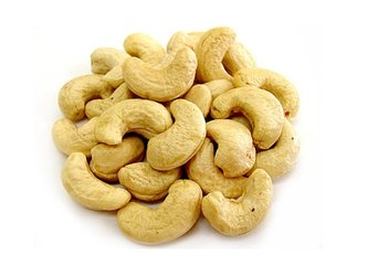 Kešu celé natural - MAXI, balení 250 g Kešu celé natural - MAXI, balení 250 g