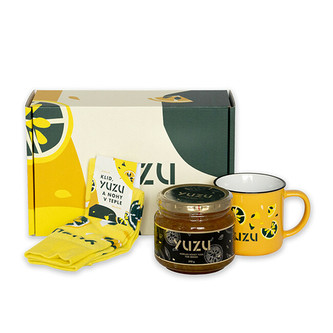 Yuzu Yuzu v dárkové krabičce s neplecháčkem a ponožkami 550 g 37-39
