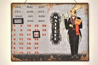 Nástěnný kovový kalendář Maitred