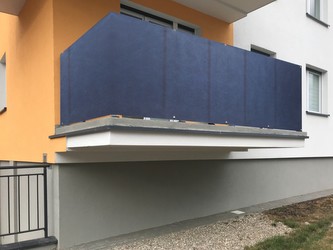 Balkonová zástěna OSLO modrá, 80 cm x 300 cm rozteč 25 cm MyBestHome