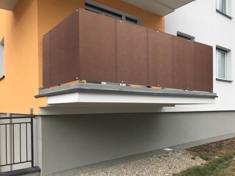 Balkonová zástěna OSLO hnědá 80 cm x 500 cm rozteč 25 cm MyBestHome