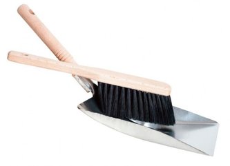 Dřevěný smetáček s lopatkou